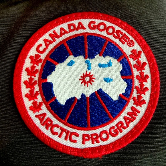 Canada Goose Freestyle Vest XS NWOT - Picture 3 of 13